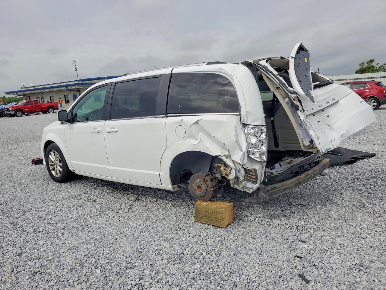 2020 Dodge Grand Caravan Sxt - Фото 2