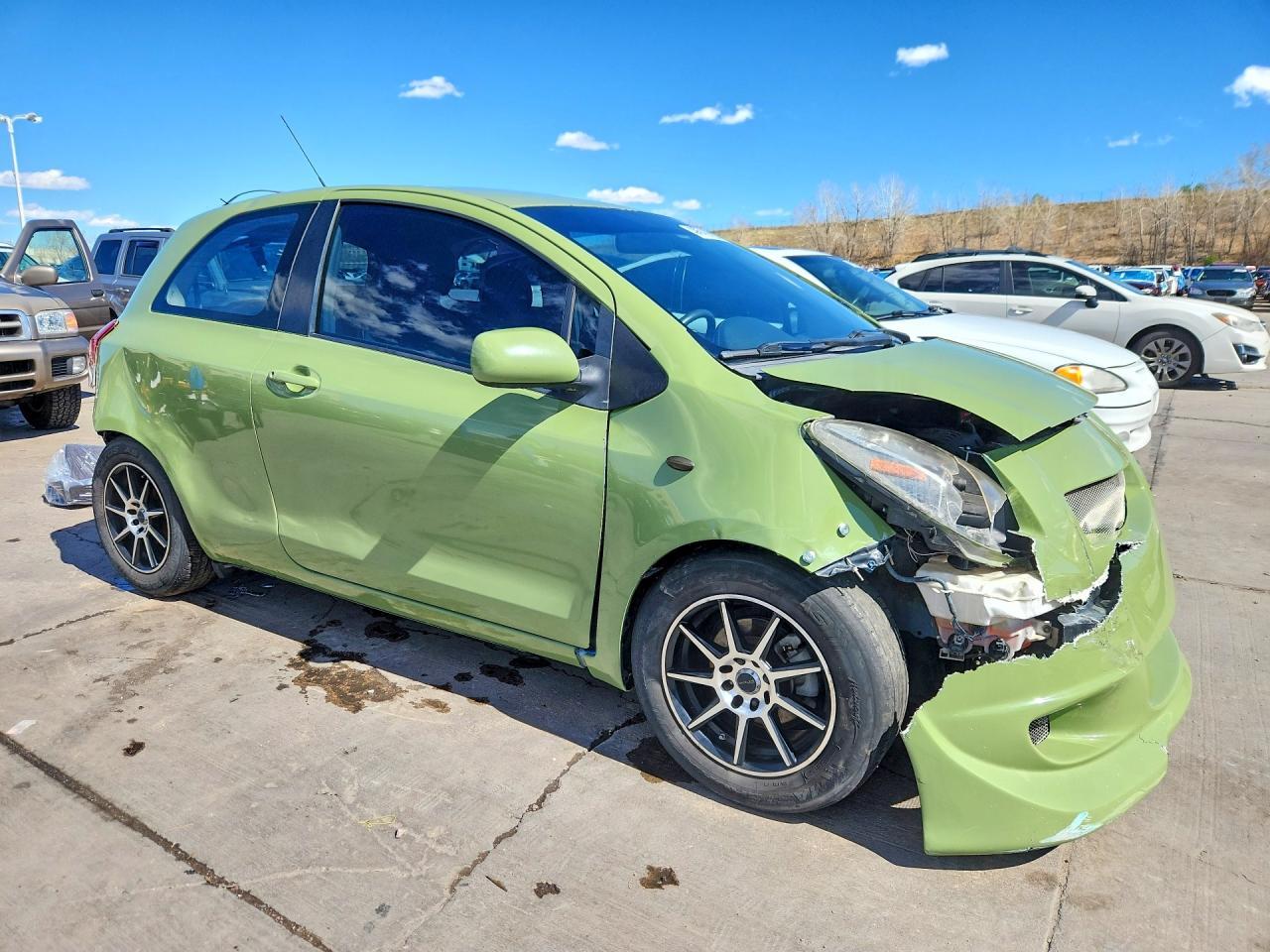 2010 Toyota Yaris Base - Фото 4