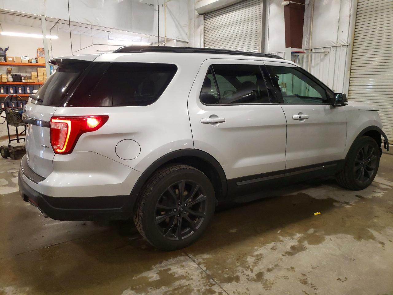 2018 Ford Explorer Xlt - Image 3