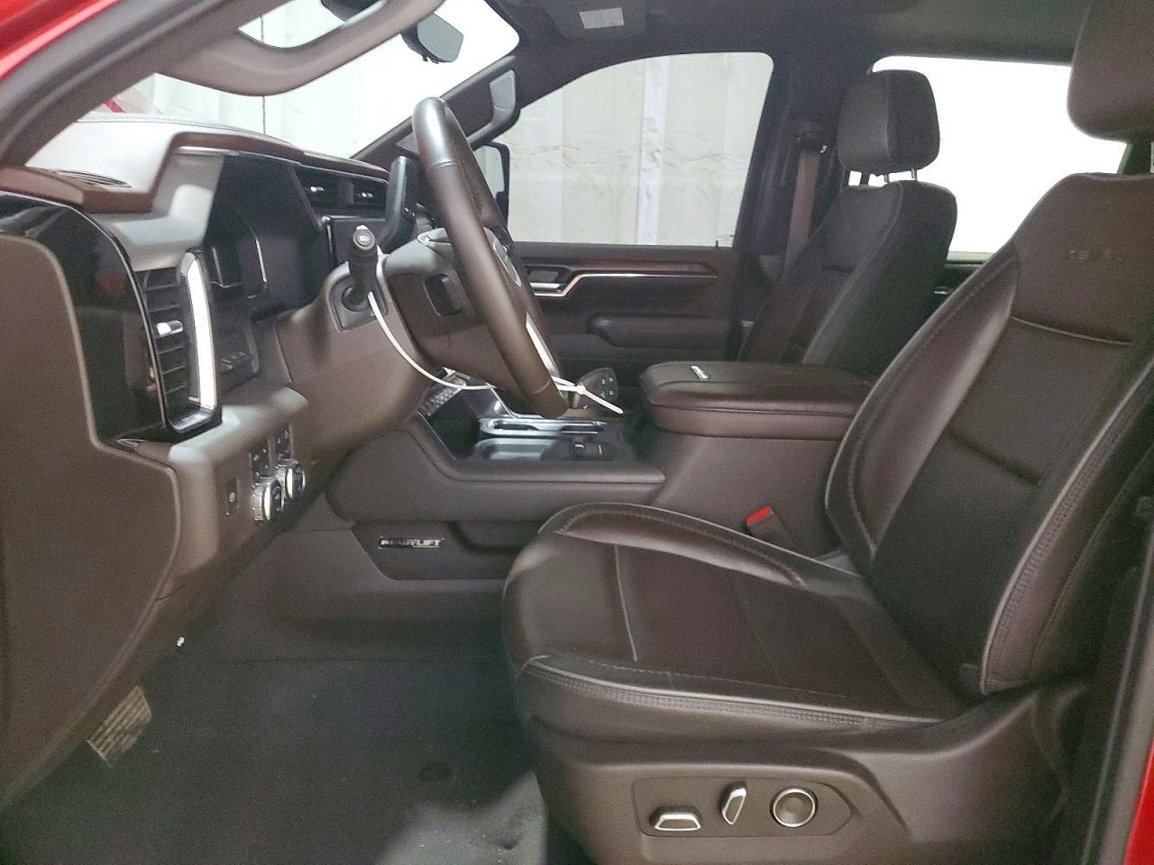 2024 GMC Sierra K2500 Denali - Image 7