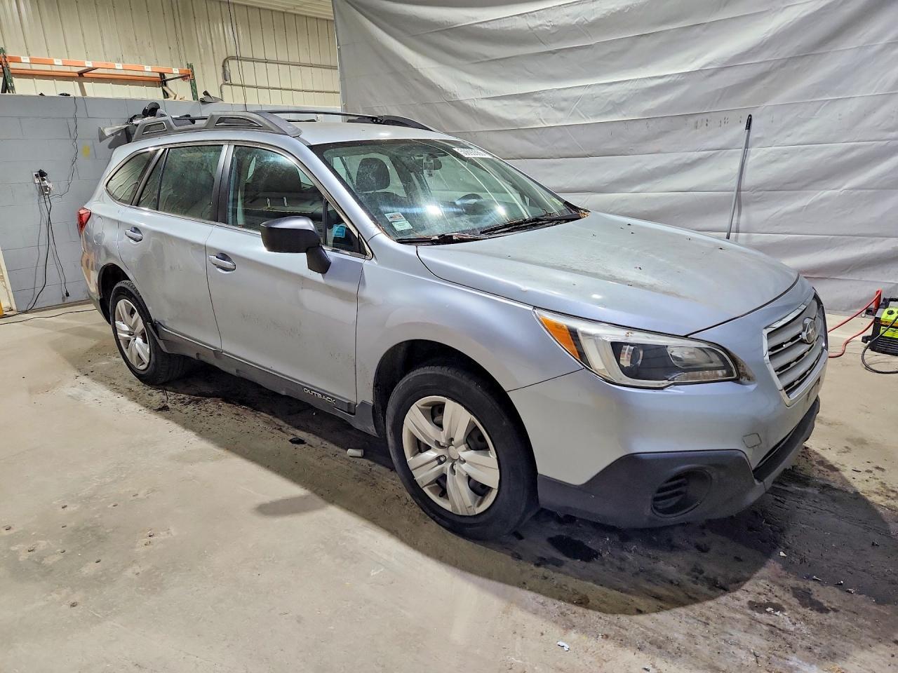 2015 Subaru Outback 2.5I - Image 4