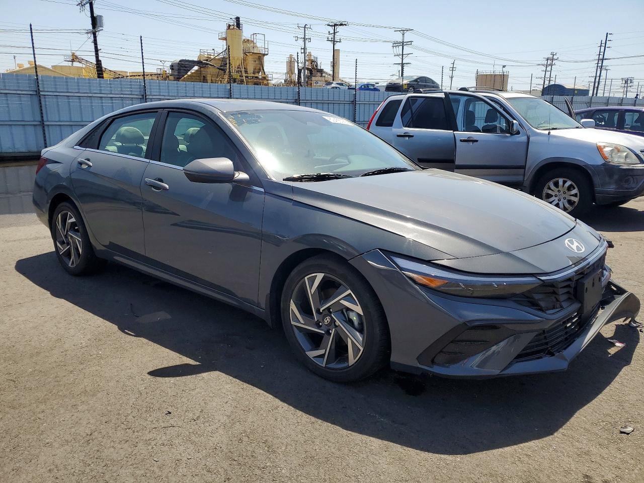 2024 Hyundai Elantra Limited - Фото 4