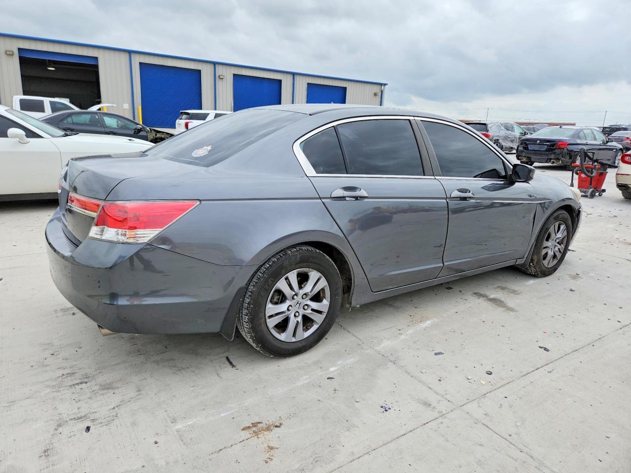 2012 Honda Accord Lxp - Image 3