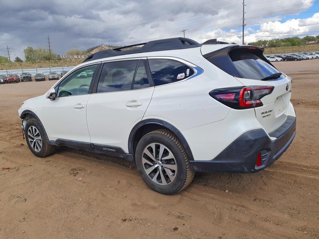 2020 Subaru Outback Premium - Image 2