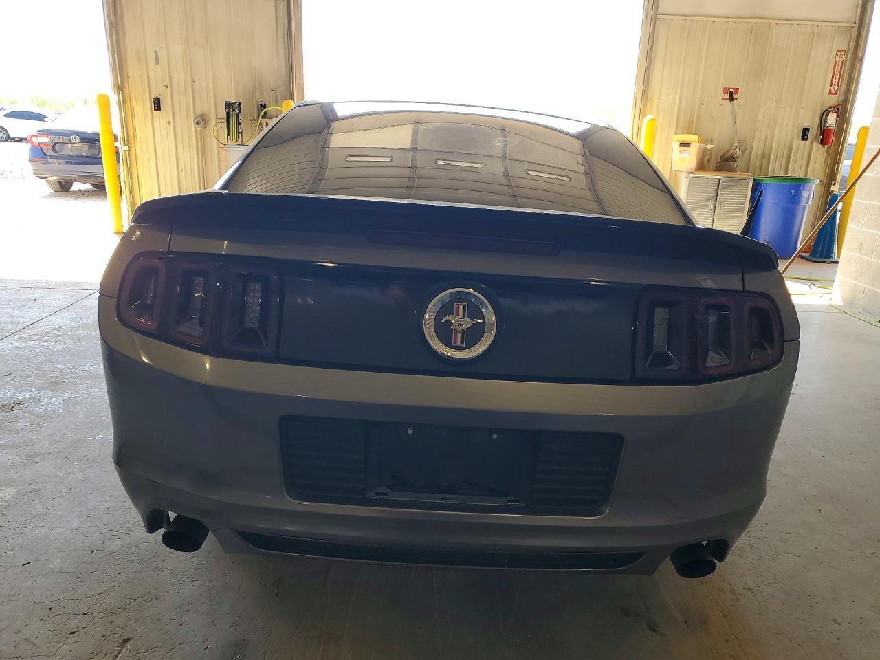 2014 Ford Mustang - Фото 6