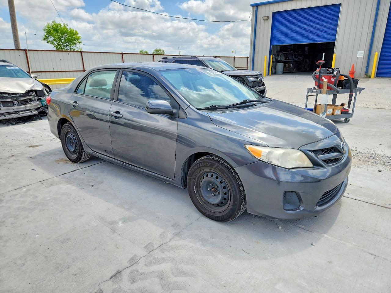 2011 Toyota Corolla Le - Фото 4