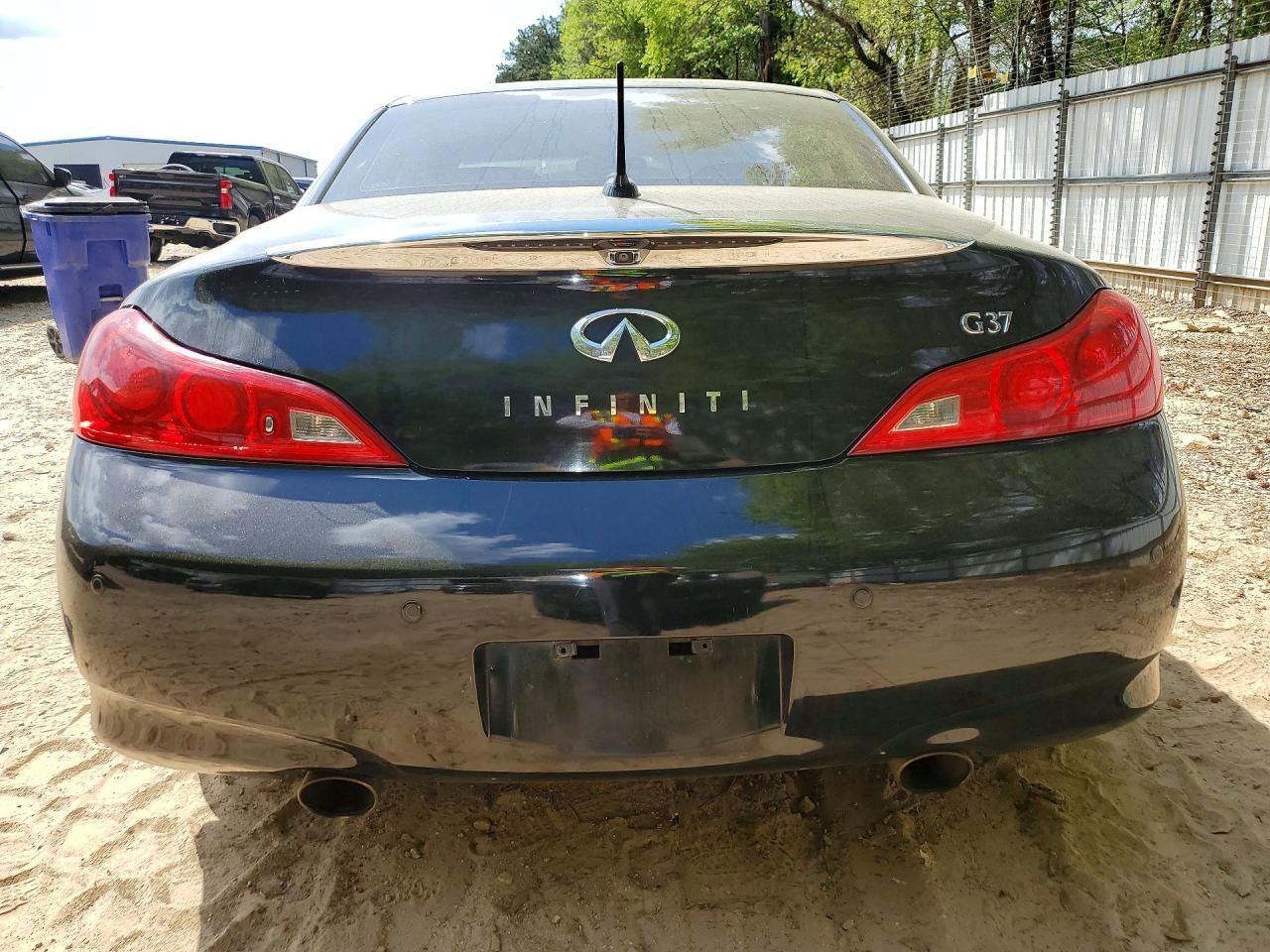 2010 Infiniti G37 Convertible Base - Фото 6