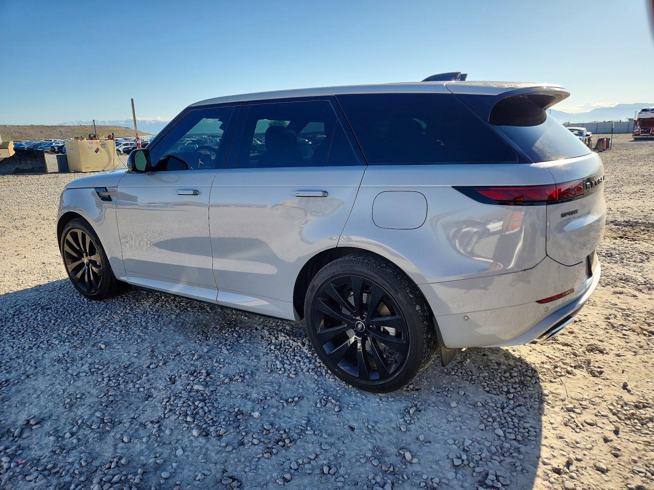 2025 Land Rover Range Rover Sport Dynamic Se - Image 2