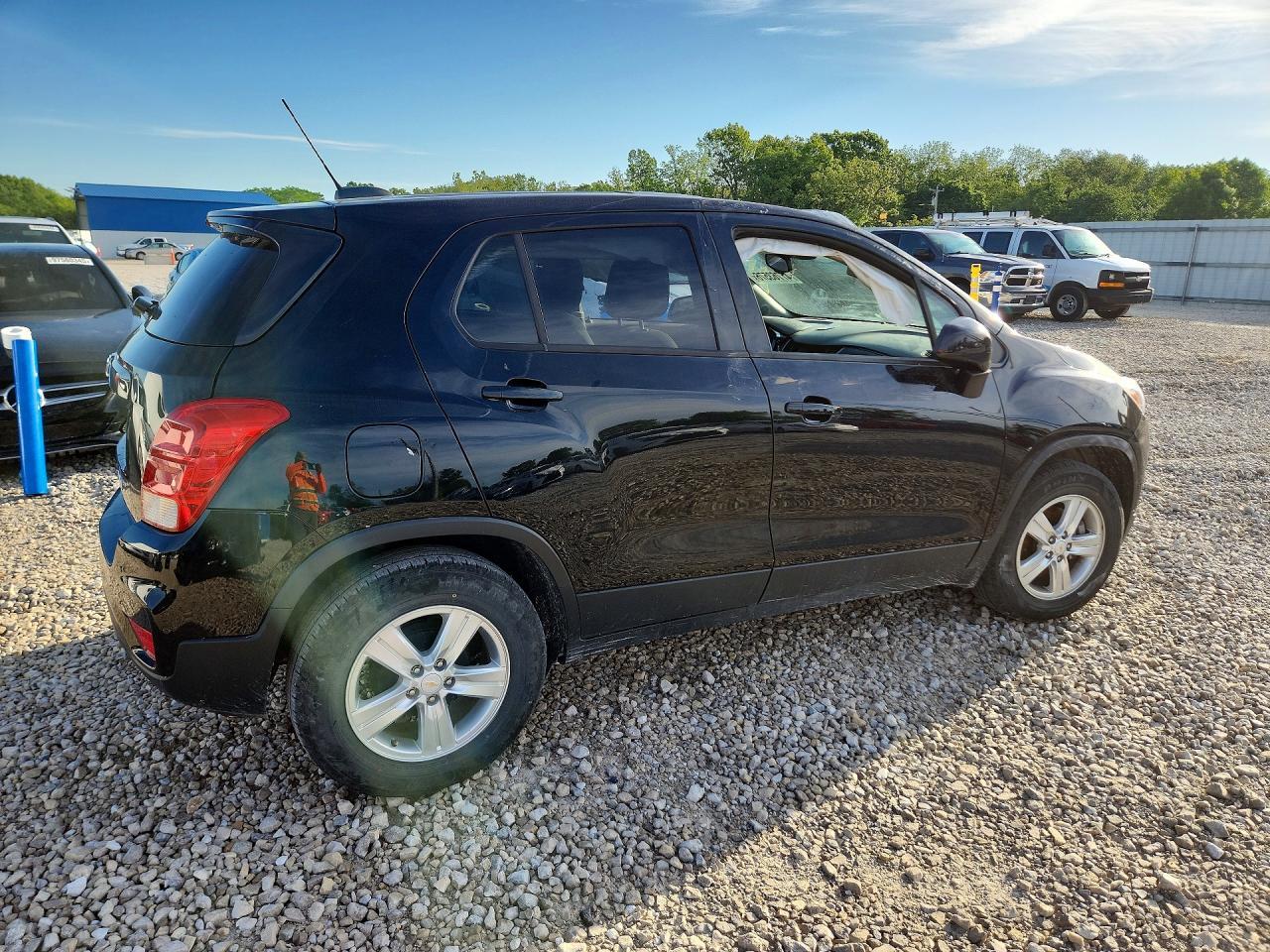 2021 Chevrolet Trax Ls - Фото 3