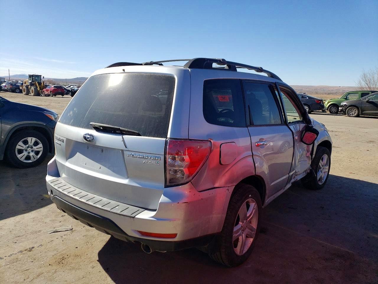 2010 Subaru Forester 2.5X Limited - Фото 3