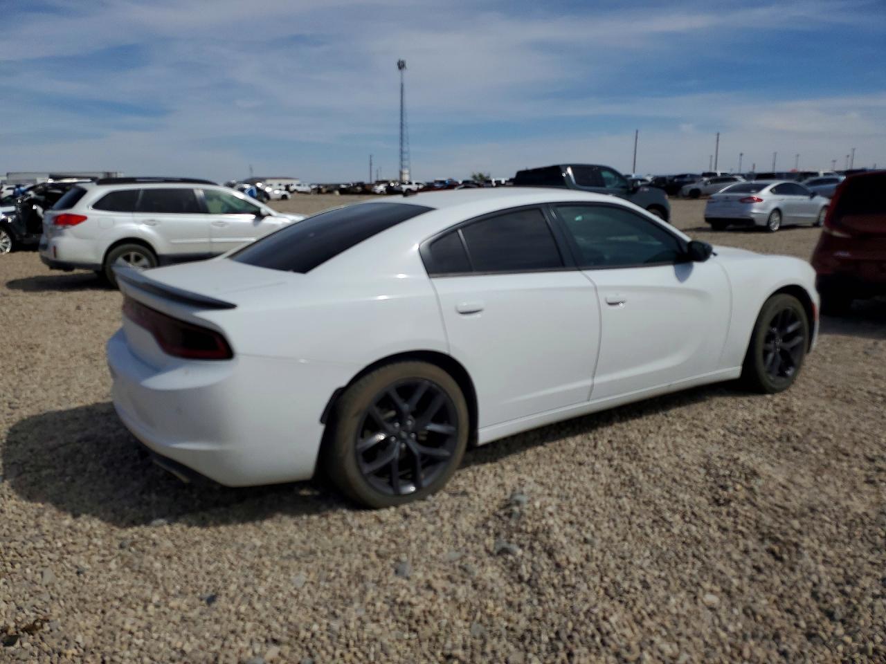 2019 Dodge Charger Sxt - Image 3