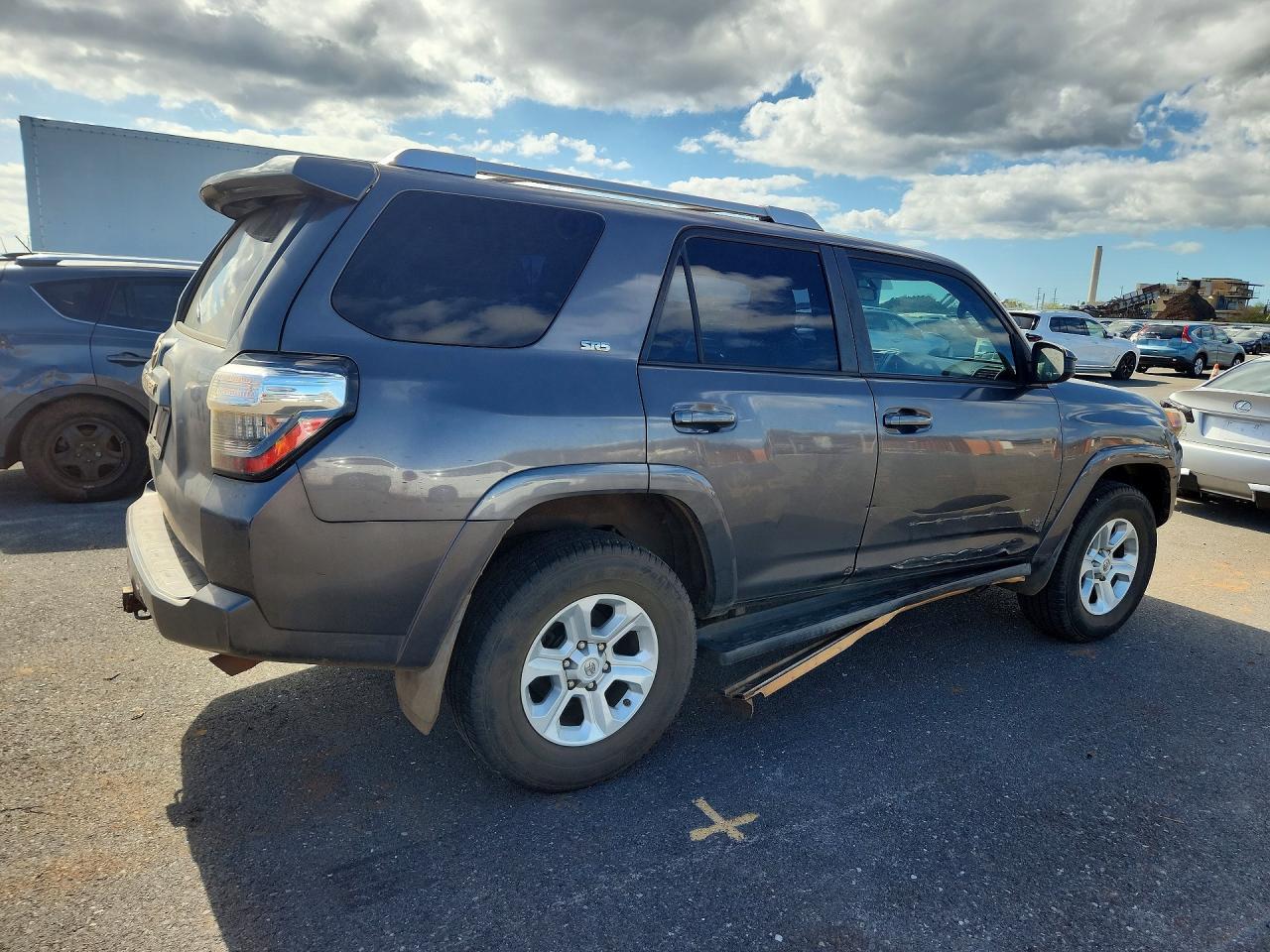 2017 Toyota 4Runner Sr5 - Фото 3