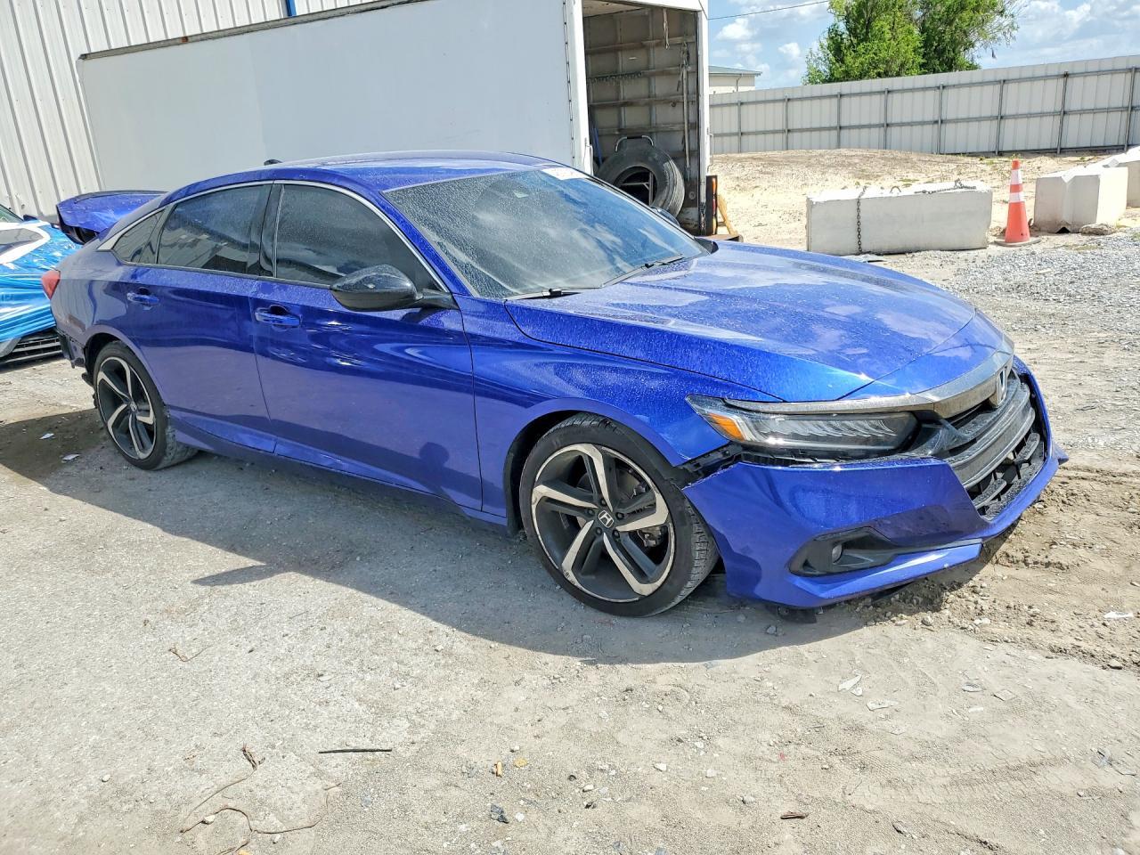 2022 Honda Accord Sport - Image 4