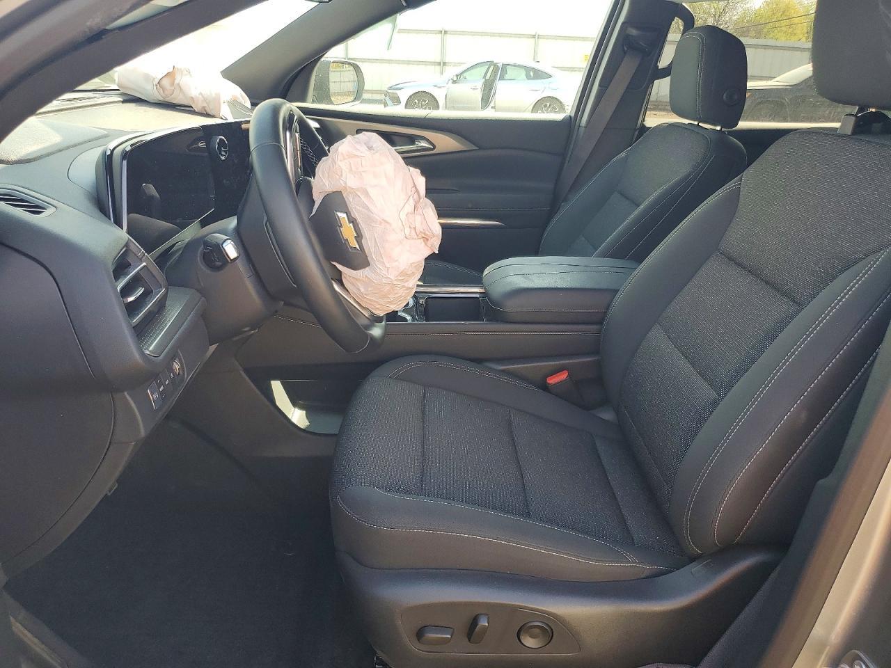 2025 Chevrolet Traverse Lt - Фото 7