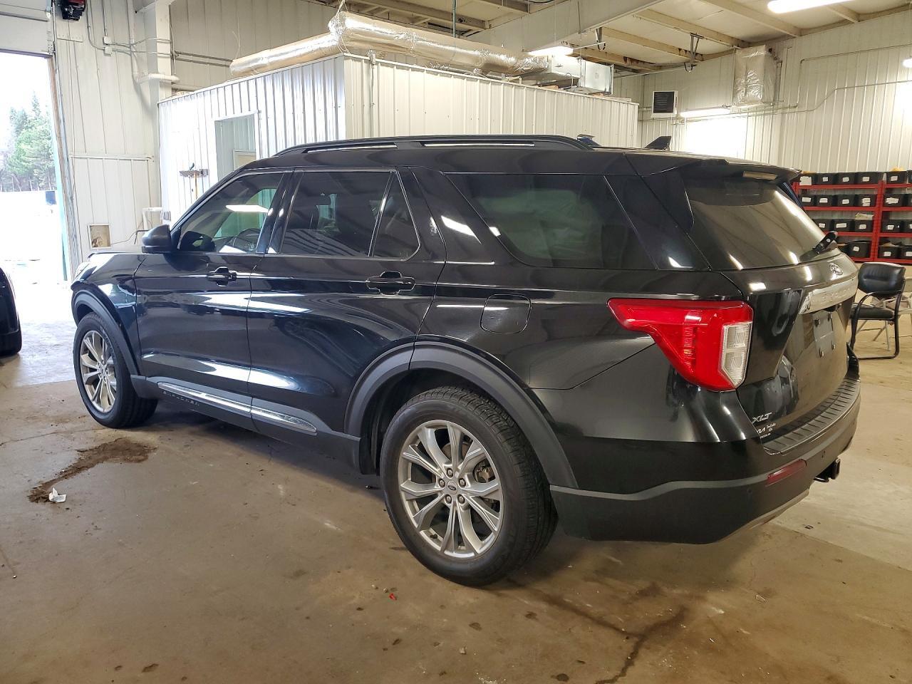 2020 Ford Explorer Xlt - Image 2
