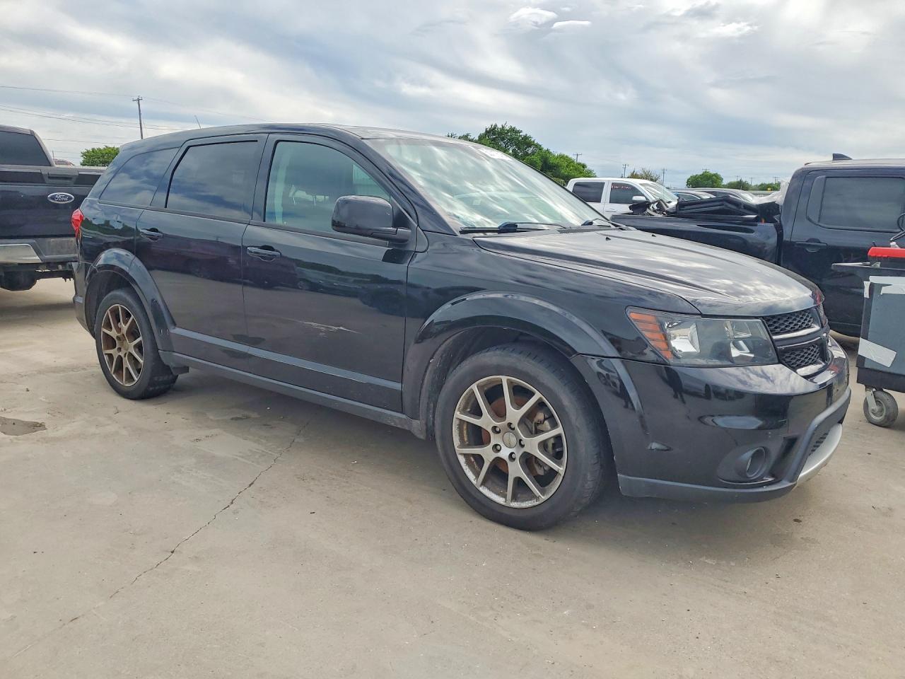 2015 Dodge Journey R - Image 4