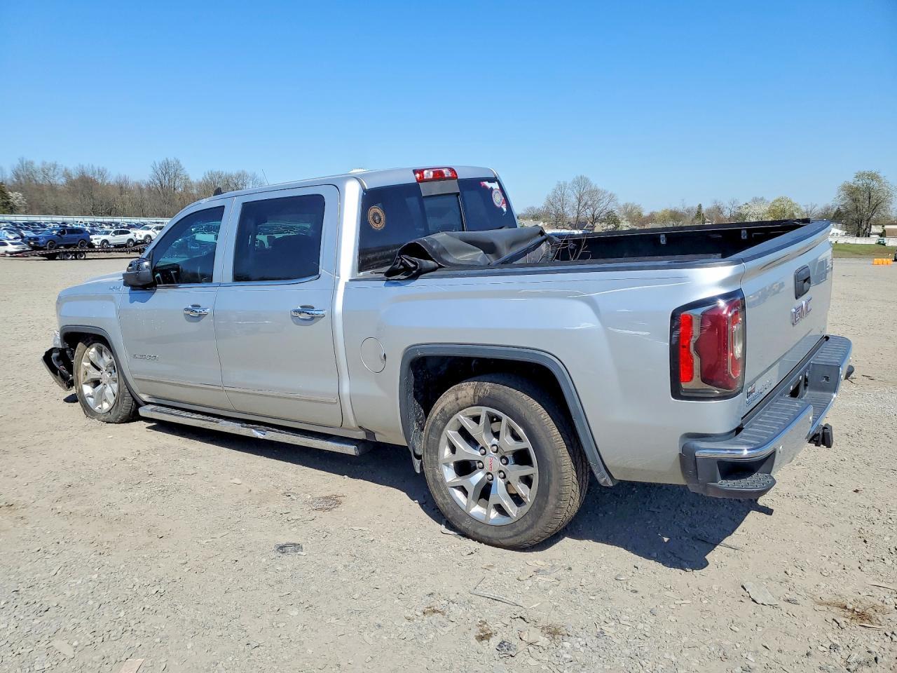 2018 GMC Sierra K1500 Slt - Image 2