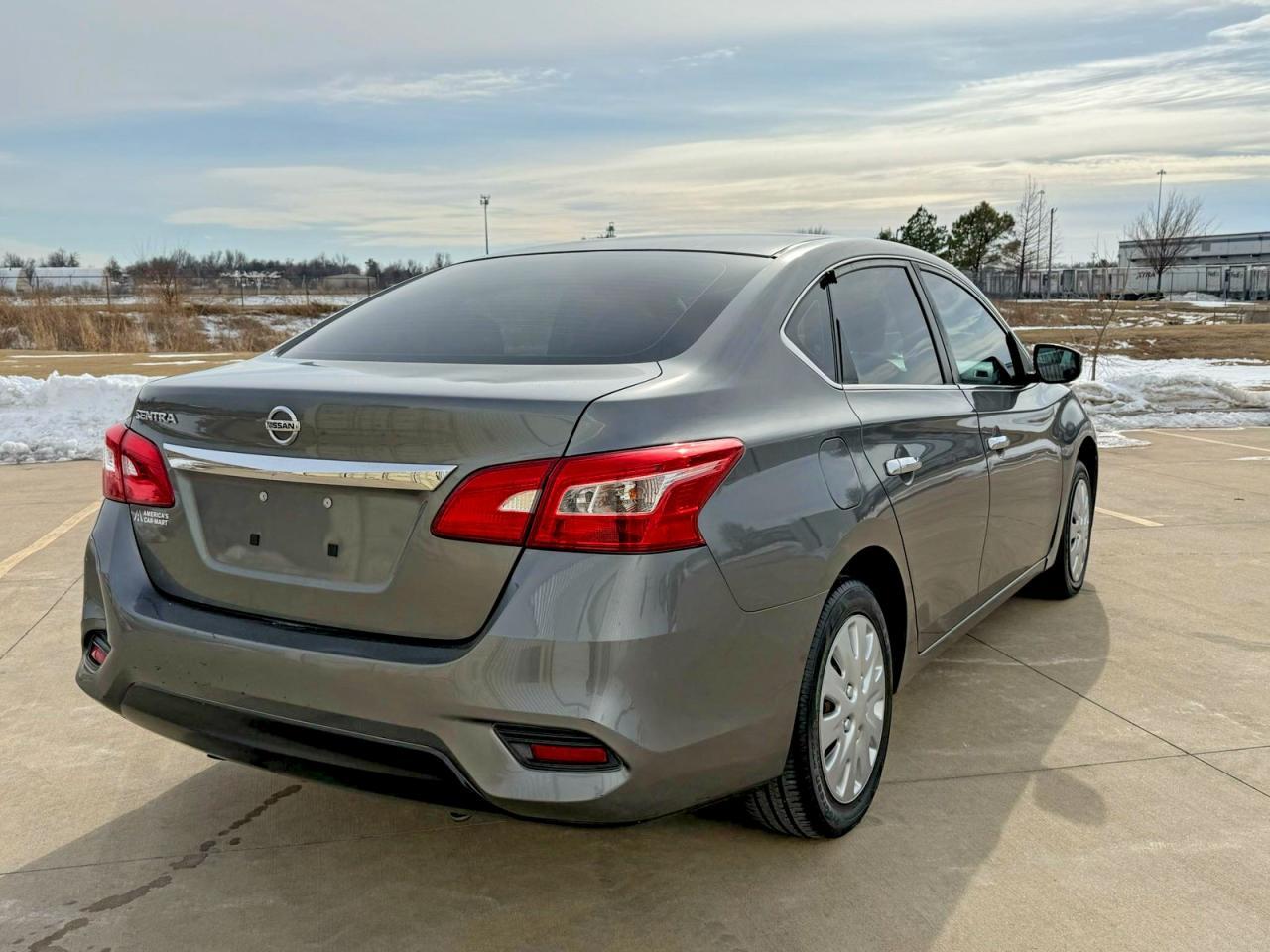 2017 Nissan Sentra S - Image 4