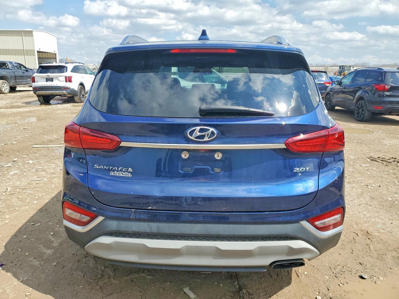 2019 Hyundai Santa Fe Limited 2.0T - Image 6