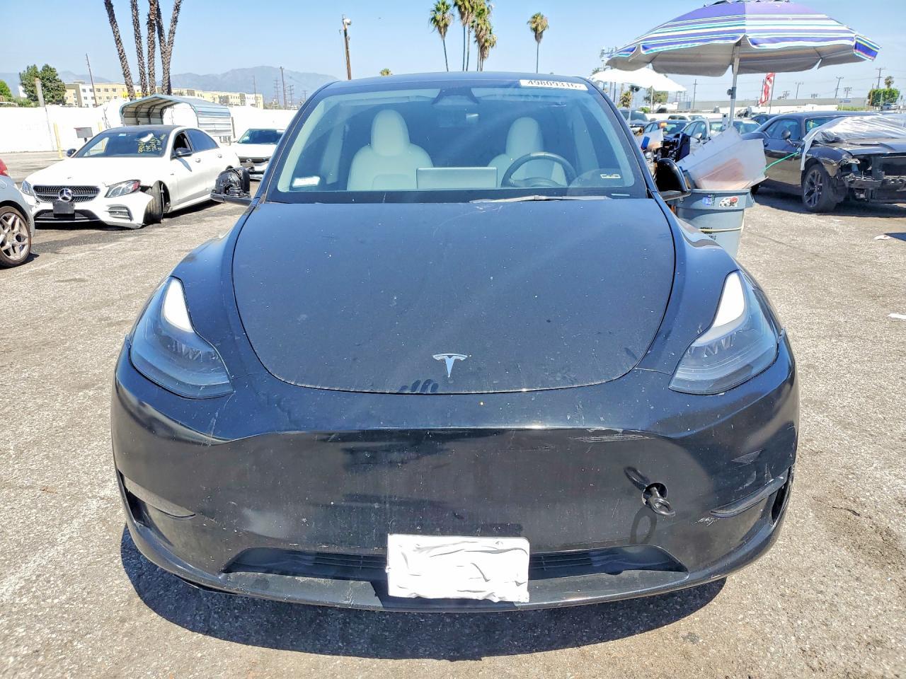 2023 Tesla Model Y - Image 5