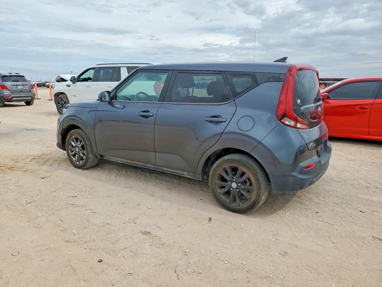 2020 Kia Soul Lx - Image 2