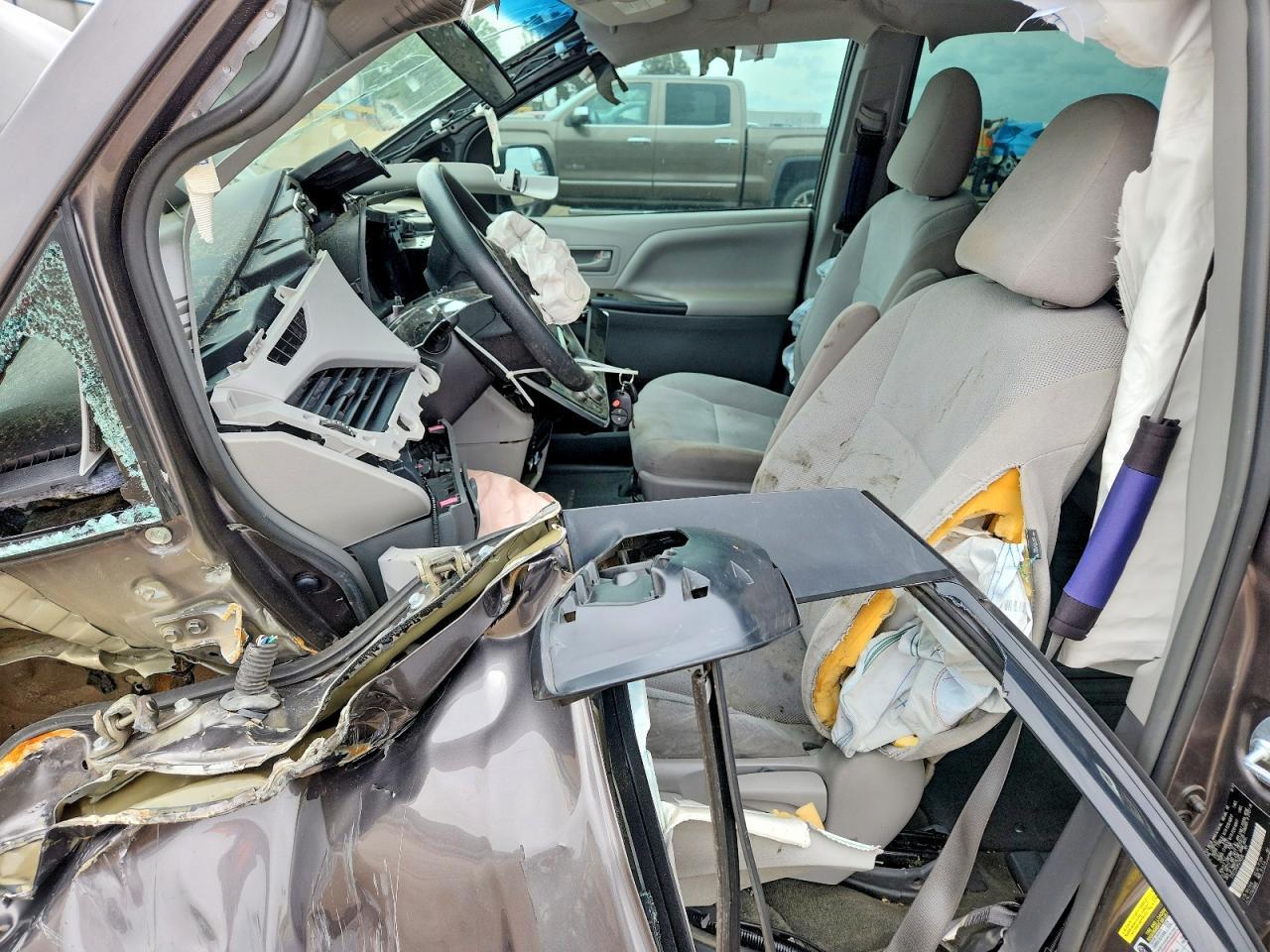 2017 Toyota Sienna L 7-Passenger - Фото 7