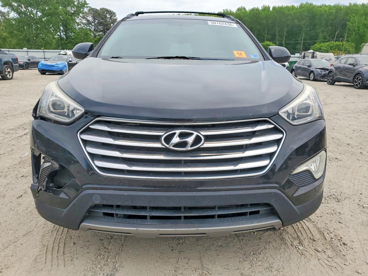 2013 Hyundai Santa Fe Gls - Image 5
