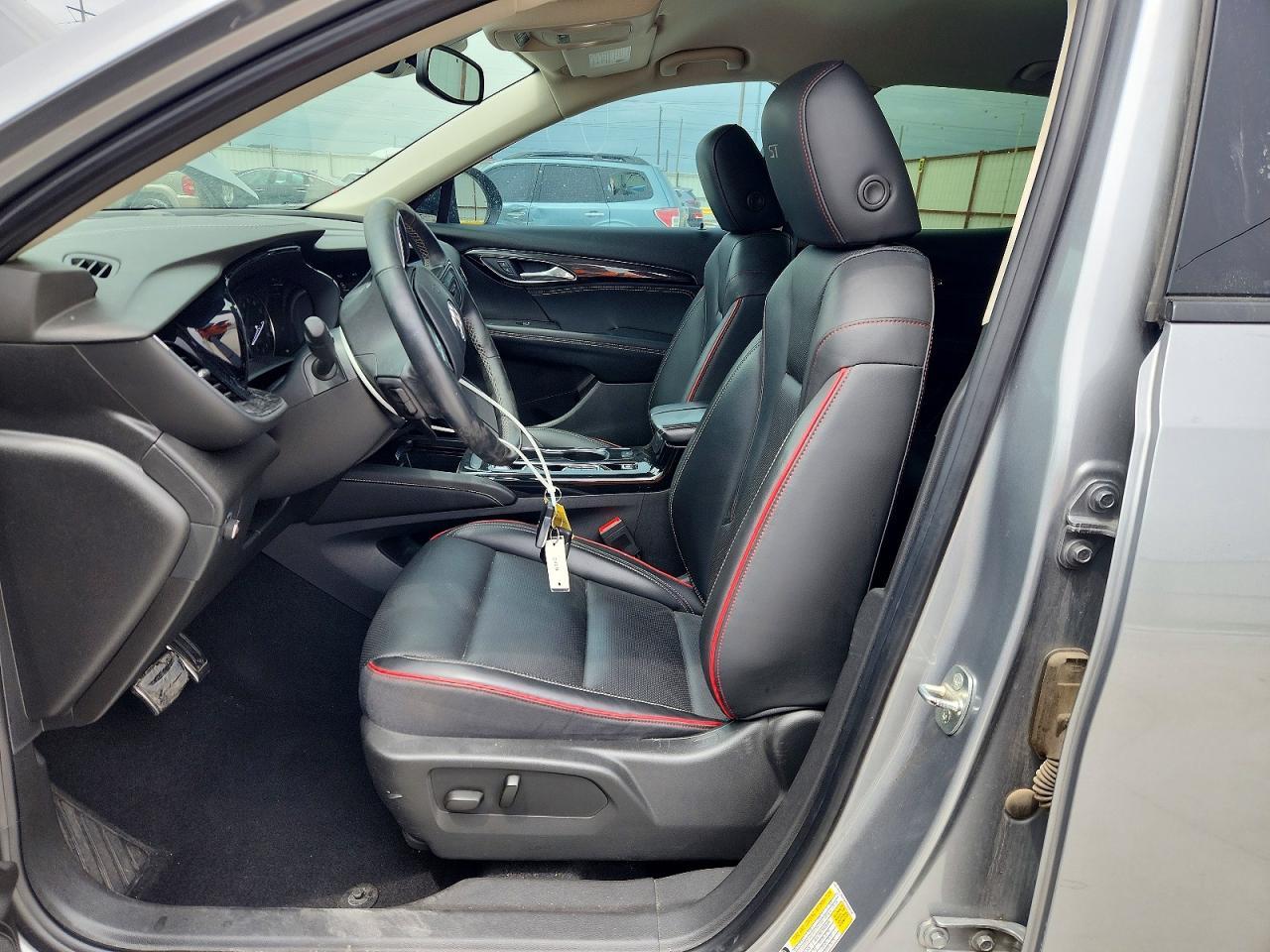 2023 Buick Envision Essence - Image 7