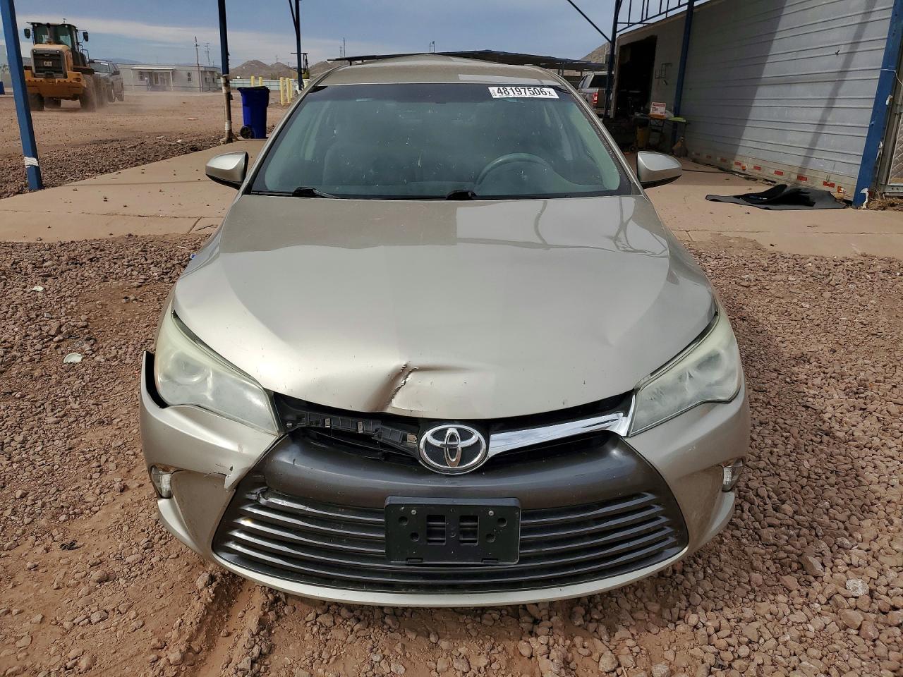 2015 Toyota Camry Le - Фото 5