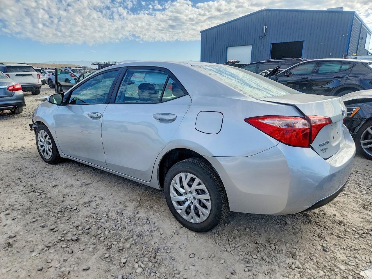 2018 Toyota Corolla Le - Image 2