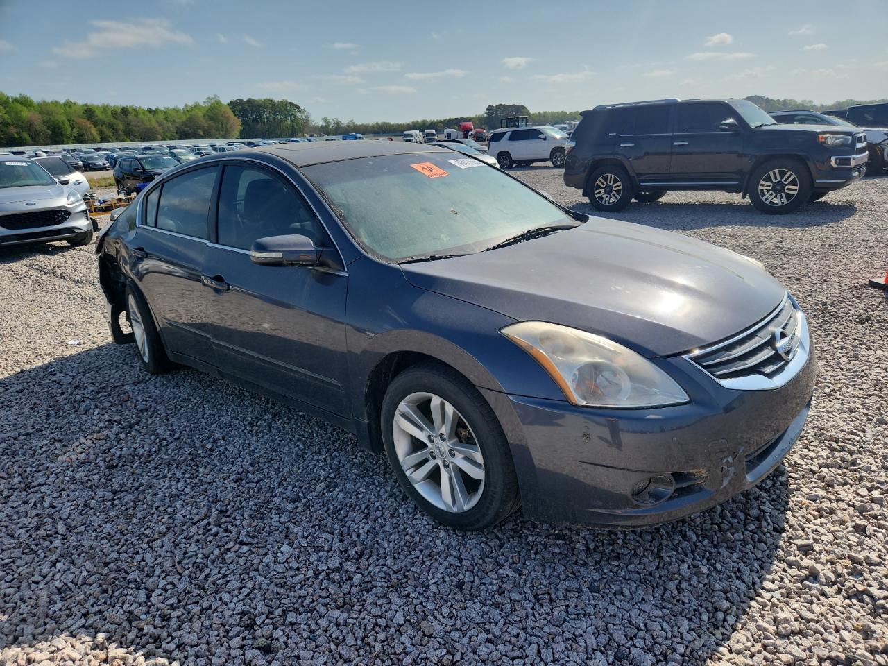 2010 Nissan Altima 3.5 Sr - Image 4