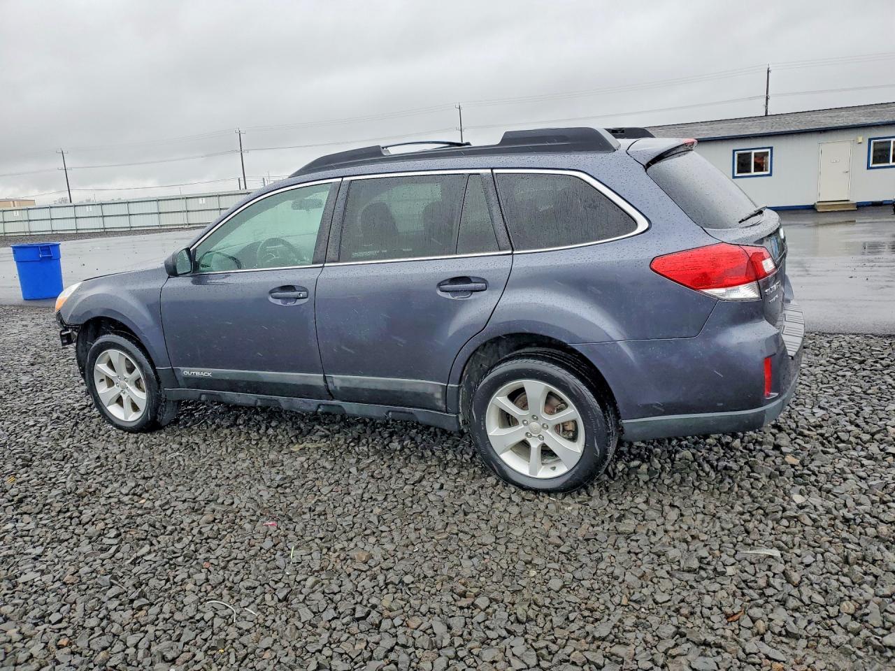 2013 Subaru Outback 2.5I Premium - Фото 2
