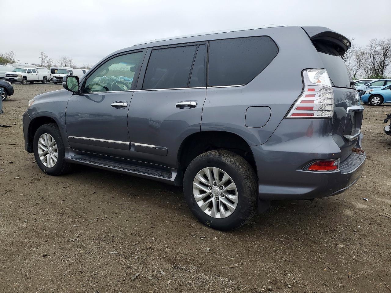 2017 Lexus Gx 460 Base - Фото 2
