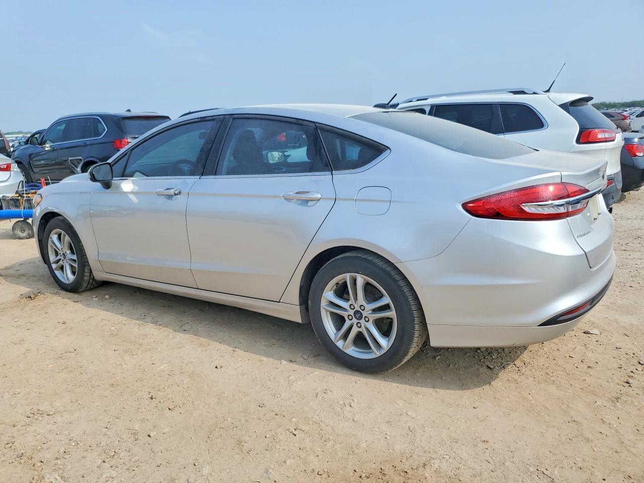 2018 Ford Fusion Se - Image 2