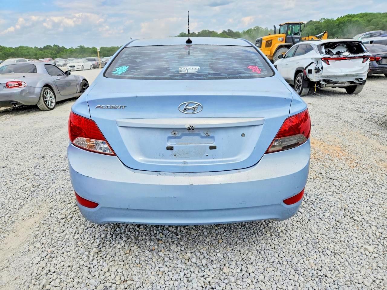 2013 Hyundai Accent Gls - Image 6