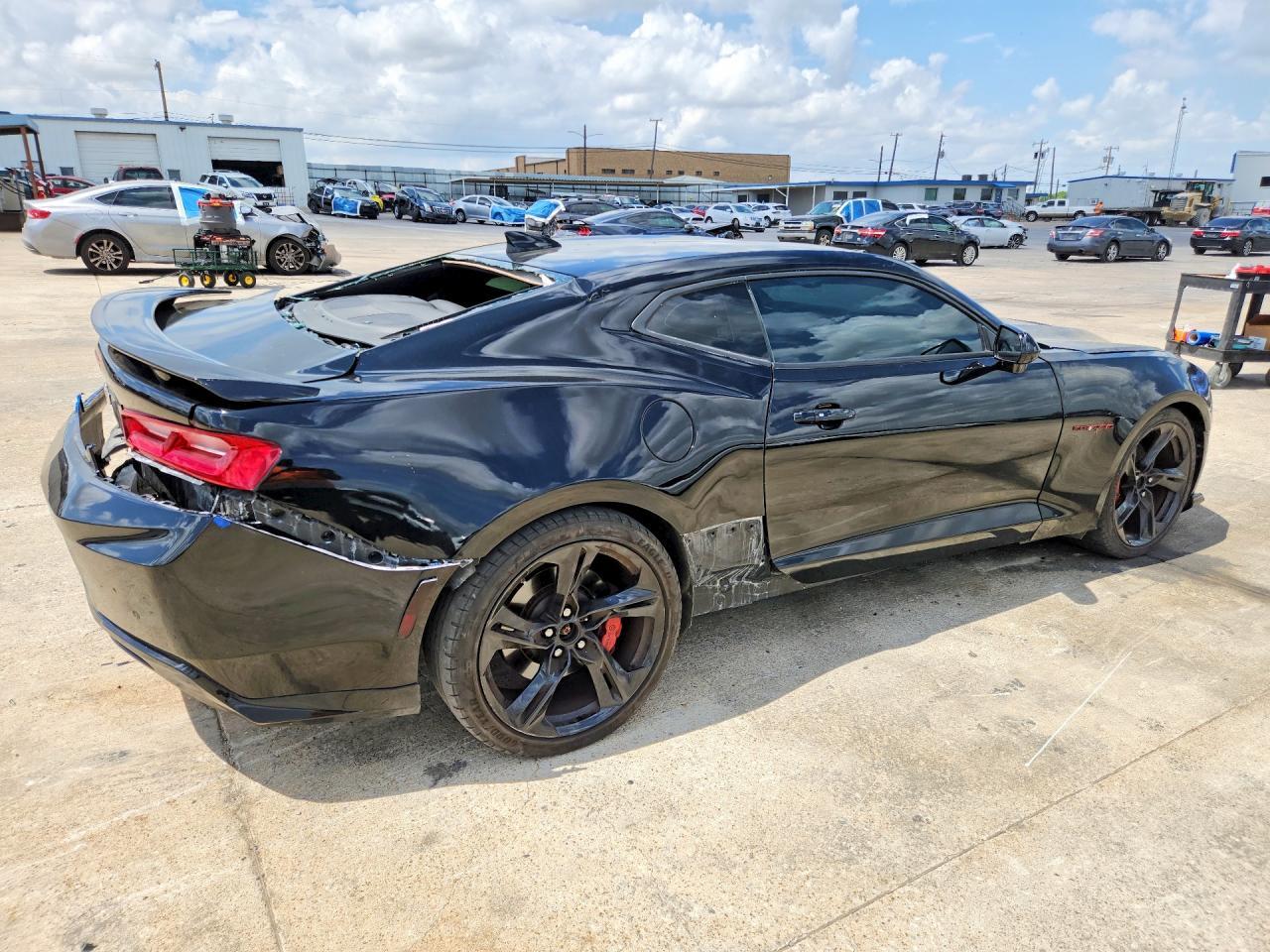2016 Chevrolet Camaro Ss - Image 3