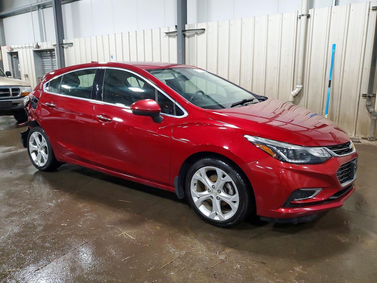 2017 Chevrolet Cruze Premier - Фото 4