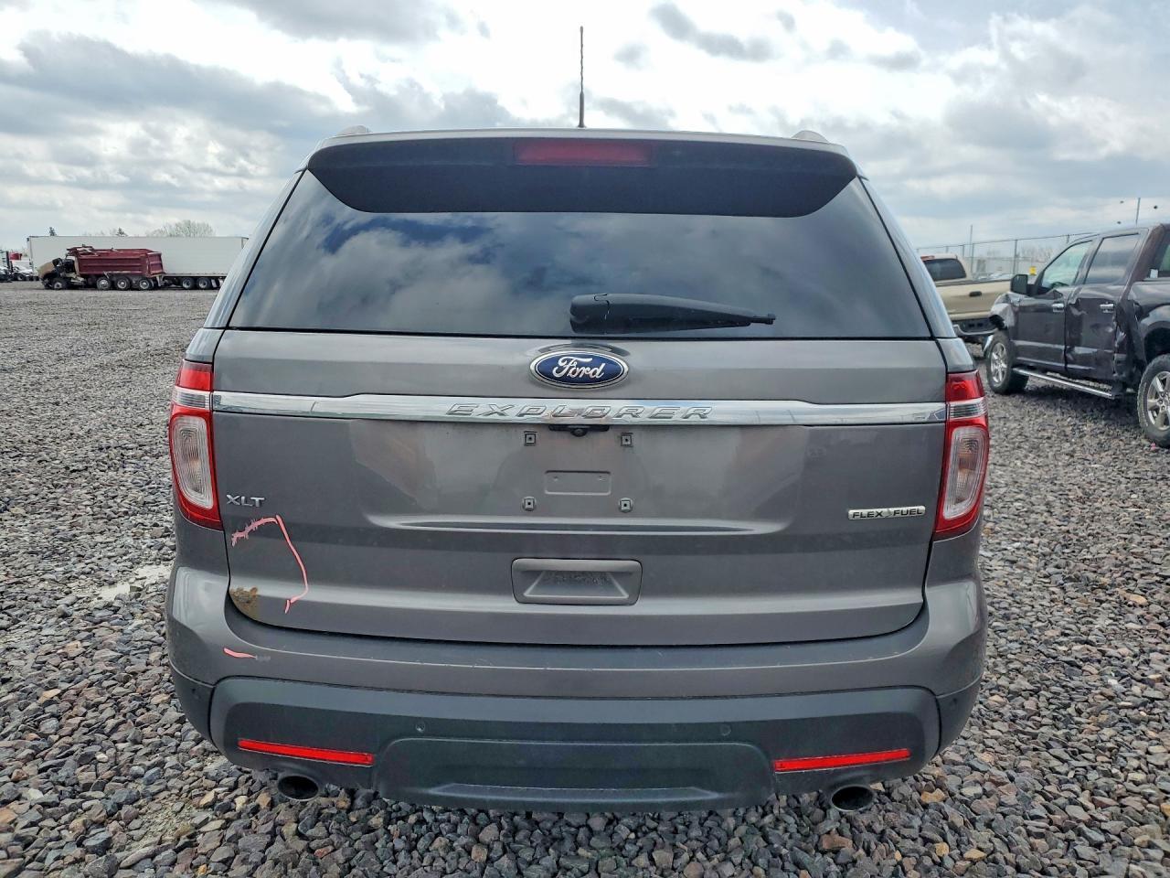 2013 Ford Explorer Xlt - Image 6