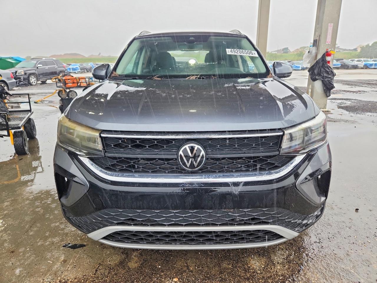 2024 Volkswagen Taos - Image 5