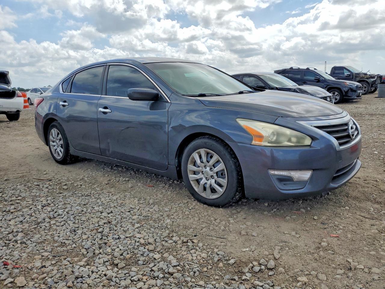 2013 Nissan Altima 2.5 - Фото 4