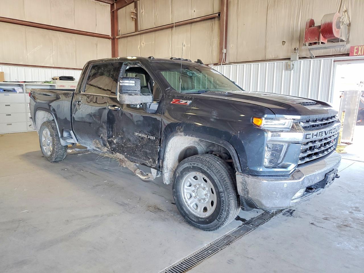 2020 Chevrolet Silverado - Фото 4