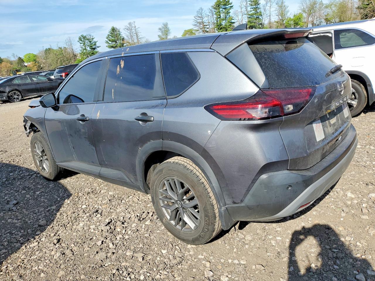 2023 Nissan Rogue S - Image 2