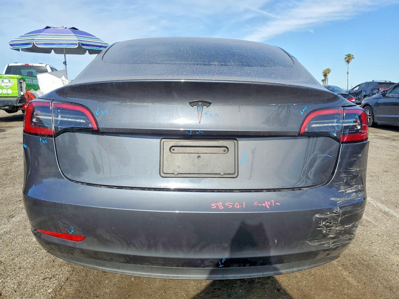 2023 Tesla Model 3 - Фото 6