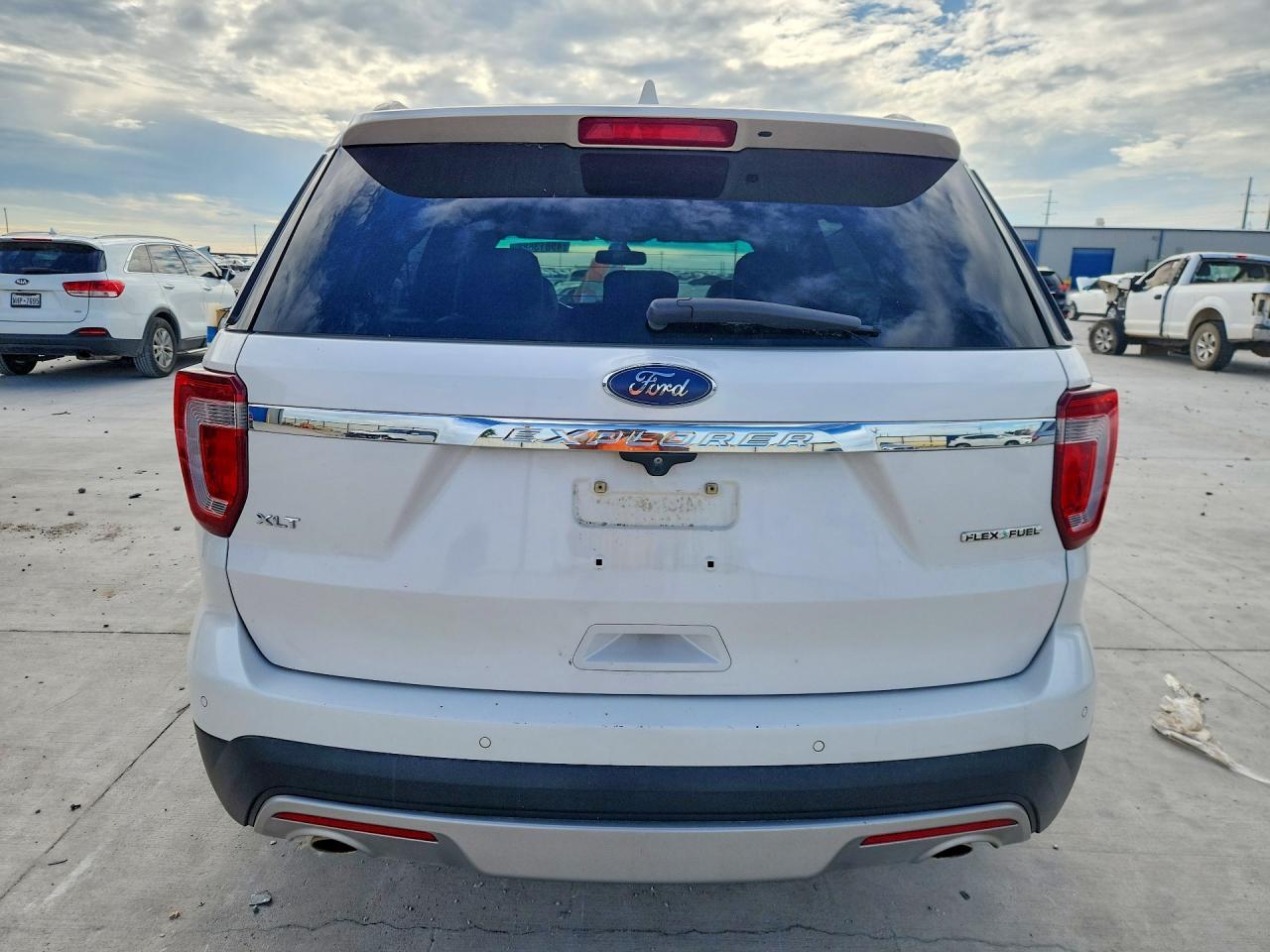 2016 Ford Explorer Xlt - Фото 6