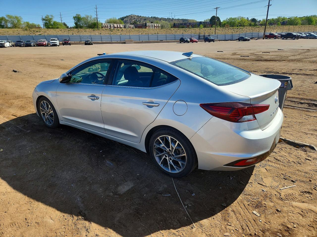 2020 Hyundai Elantra Limited - Image 2