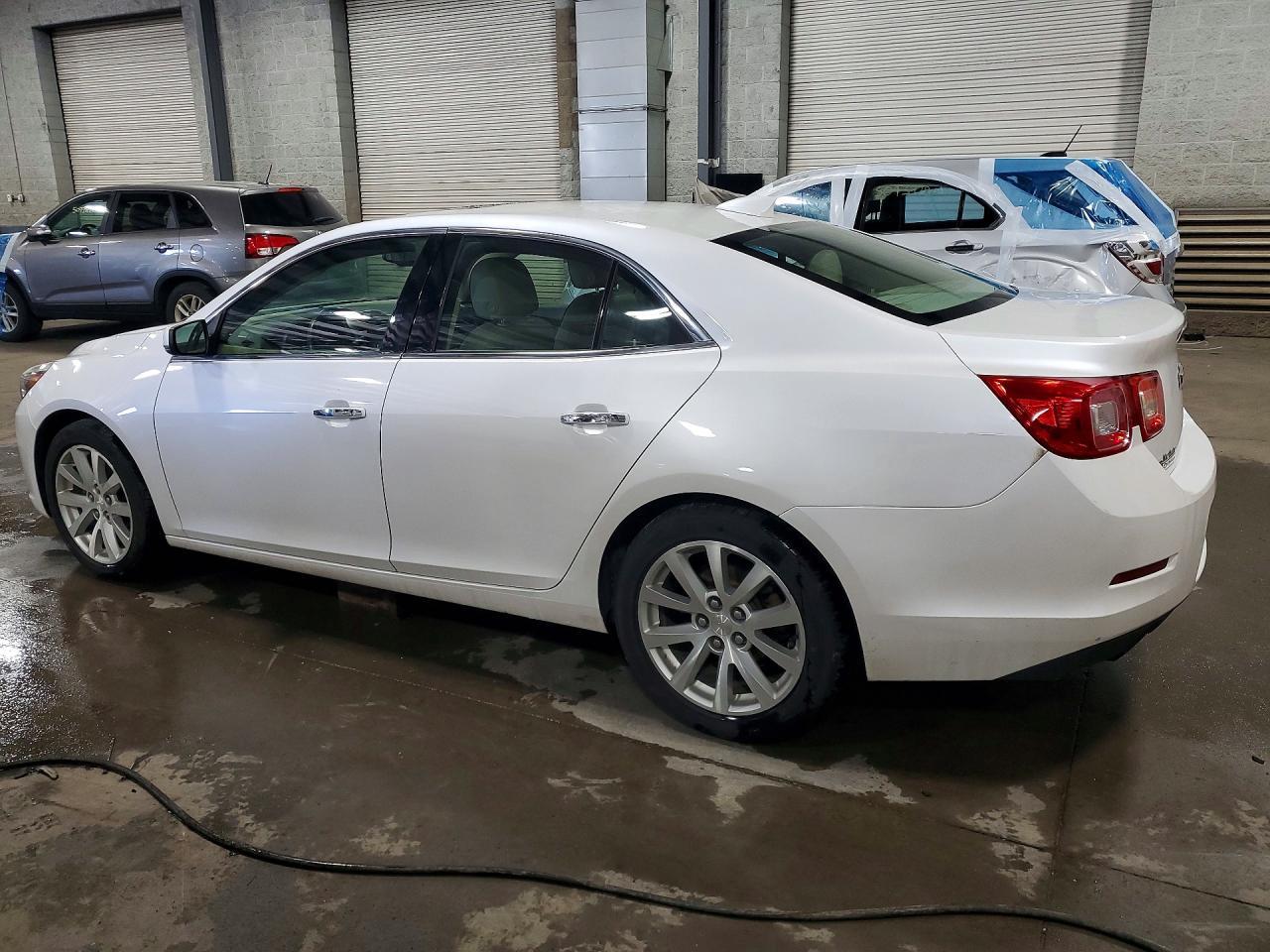 2015 Chevrolet Malibu Ltz - Image 2
