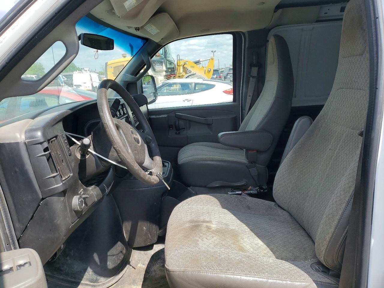 2017 GMC Savana G2500 - Image 7