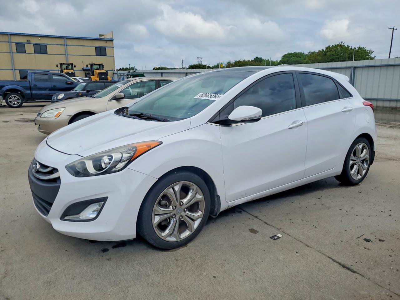 2013 Hyundai Elantra Gt Base