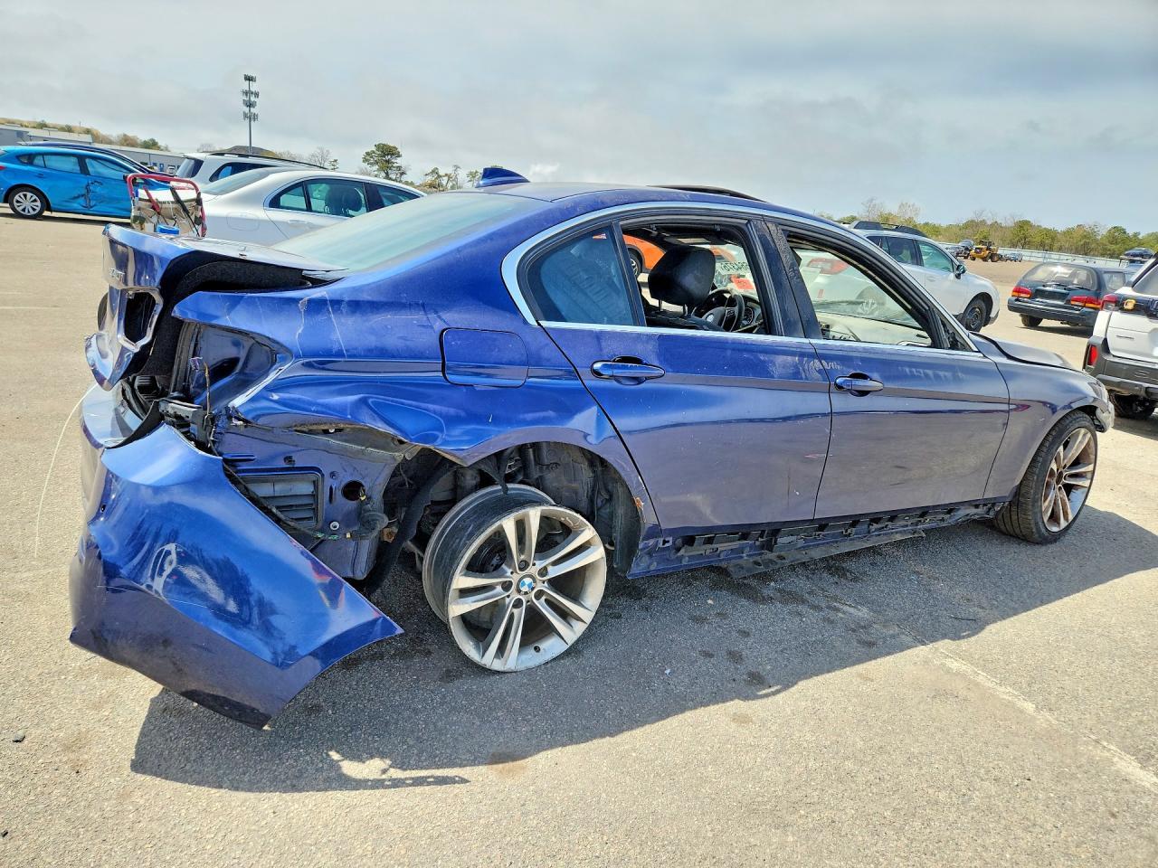 2016 BMW 340 Xi - Image 3