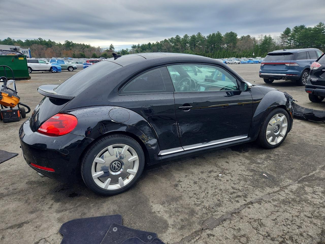 2013 Volkswagen Beetle Turbo - Фото 3